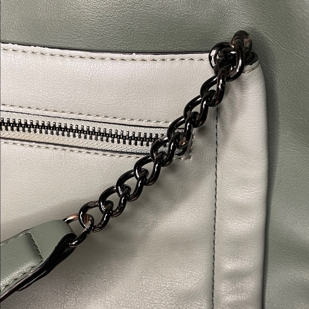 Simply Vera Vera Wang Sage Green Shoulder Bag - Picture 6 of 9